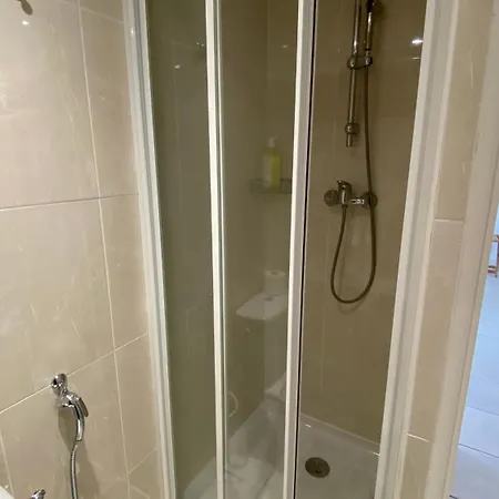 A022 Chic Flat Balcony Parking * Cannes