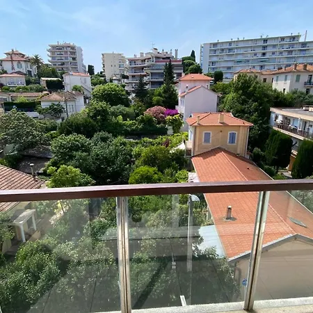 A022 Chic Flat Balcony Parking *