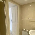A022 Chic Flat Balcony Parking Cannes